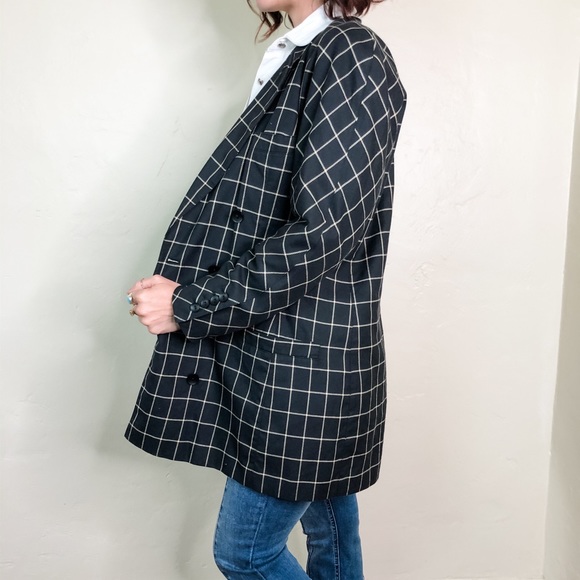 *SOLD* Vintage ESCADA Navy & Cream Blazer - Picture 3 of 4